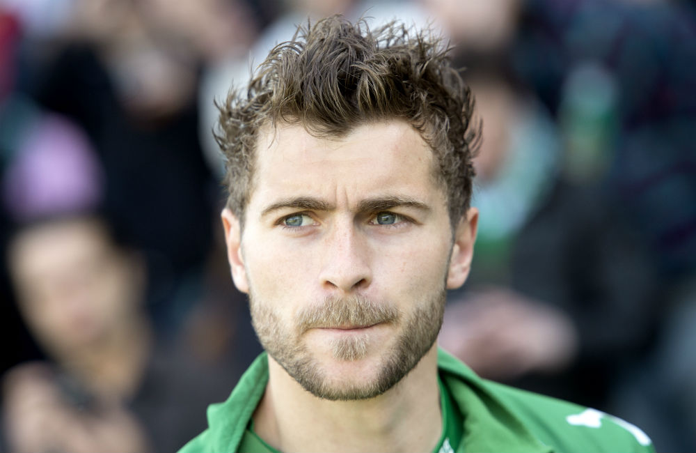 Lallet sågar förre Bajentränaren: ”Pissade på supportrarna”