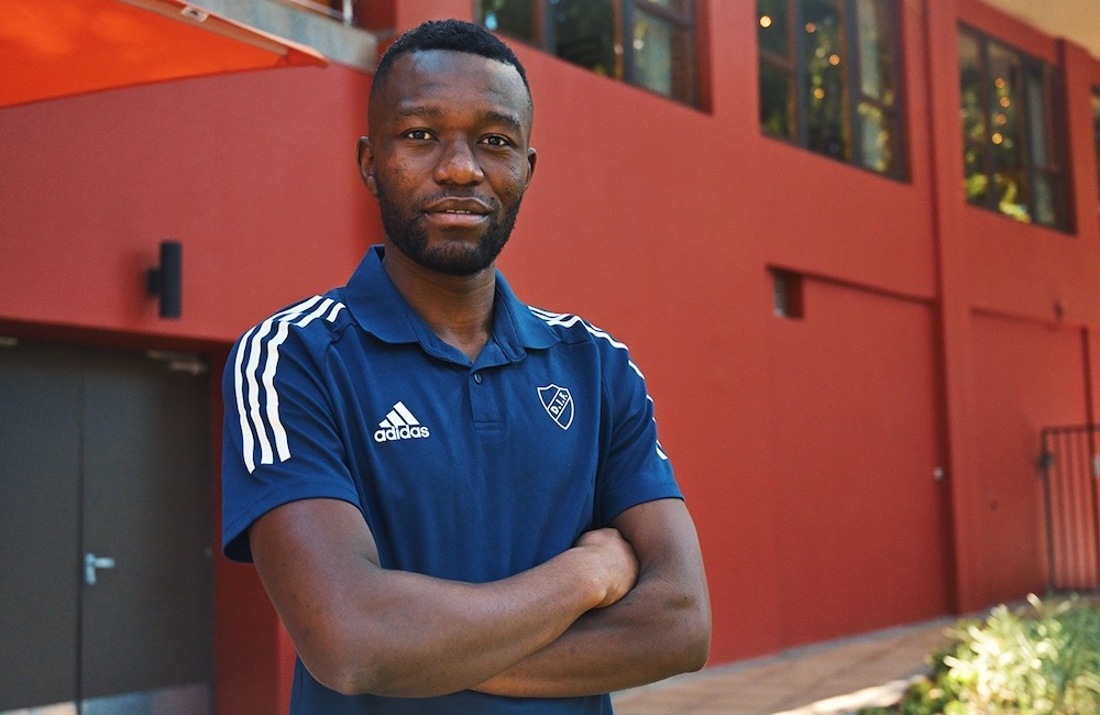 Zambisk landslagsspelare provtränar med Djurgården på lägret