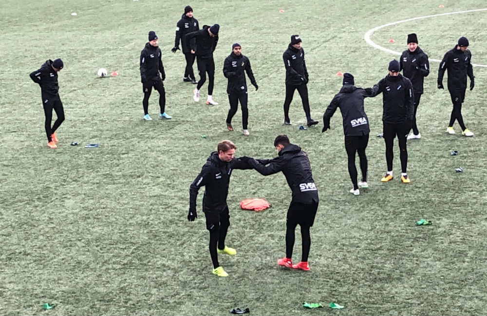 Blomberg tillbaka i AIK: ”Alla vet vad jag tycker om klubben”