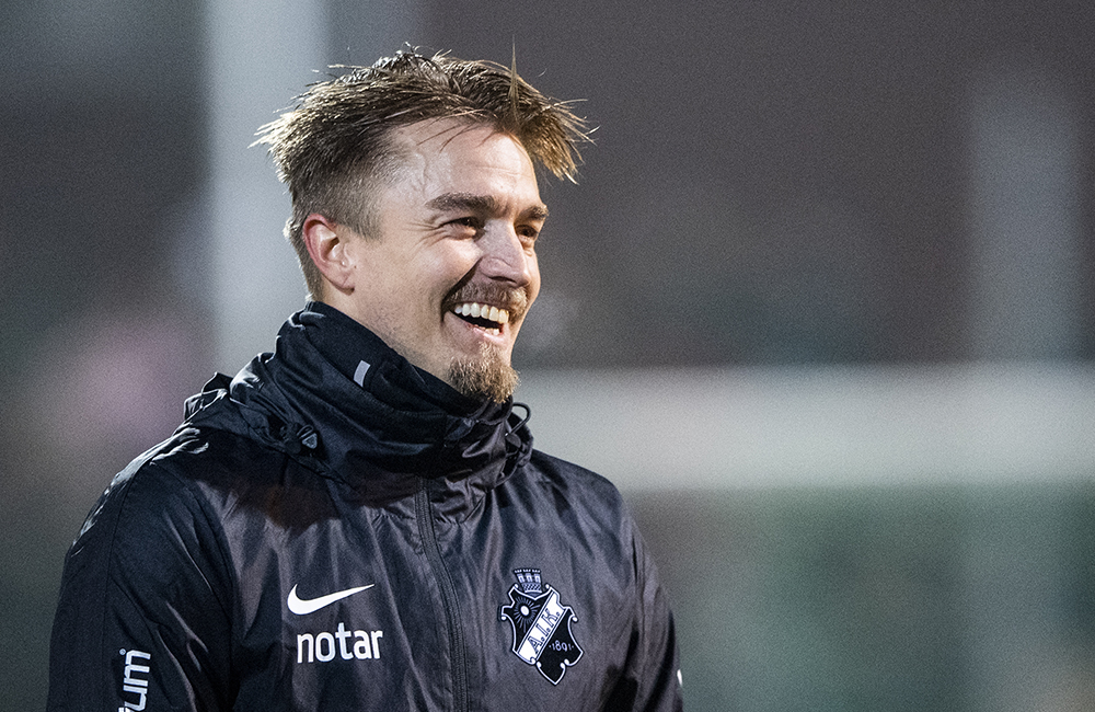 Lindkvist gick från anfallare till mittback: ”En helt ny värld”