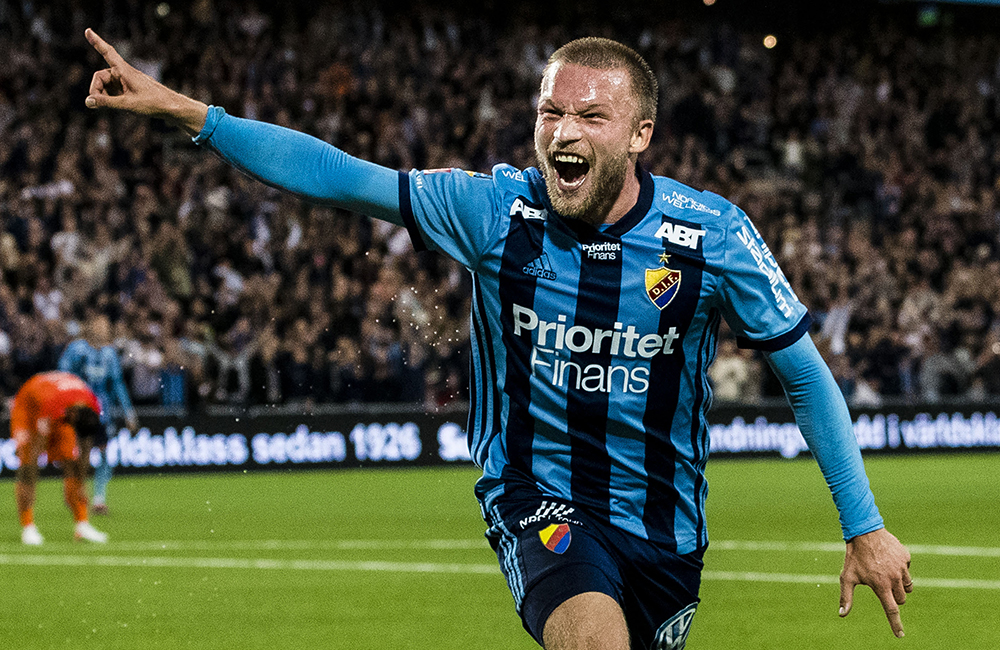 ”Jag gör sju mål och sju assist i år” – snabba frågor med Bärkroth