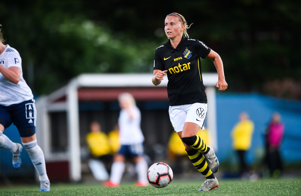 Adelisa Grabus: ”Vissa vet inte om att AIK har ett damlag”