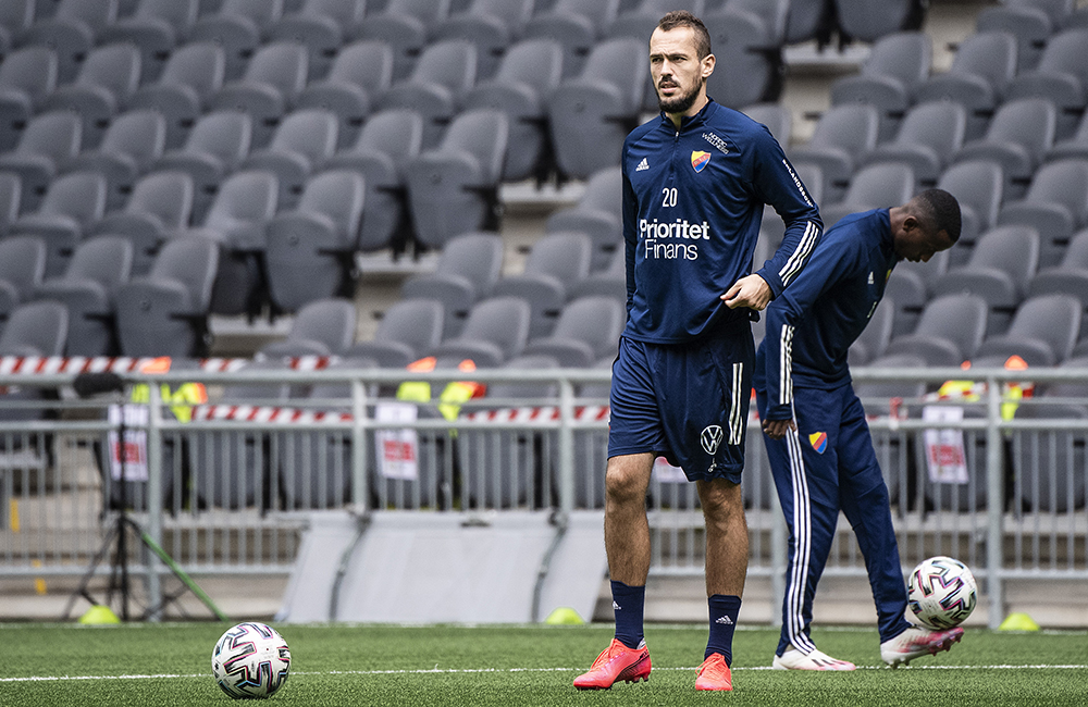 Emir Kujovic fortsatt bänkad: ”Han måste prestera bättre”