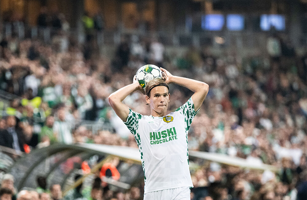 Markus Karlsson tar plats på mitten – Bajen-elvan mot Sirius