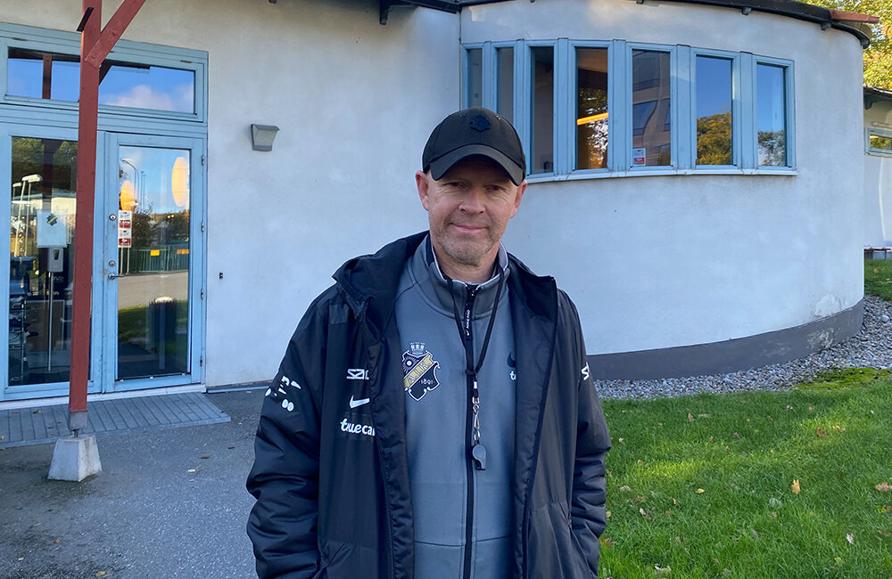 Henning Berg: ”Det har inte varit något prat om granskningarna i truppen”