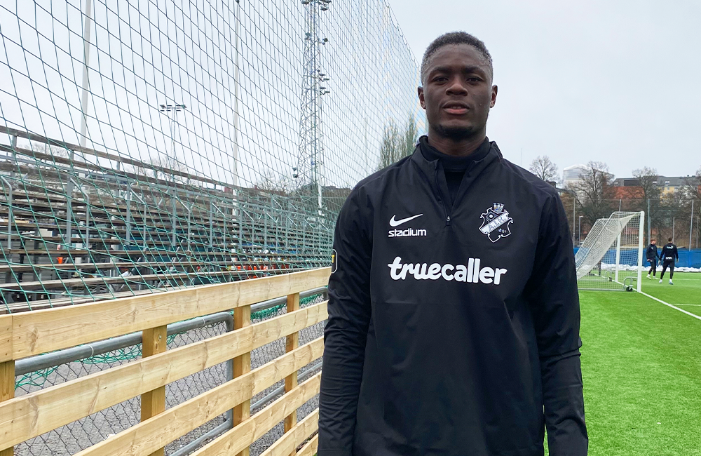 Emmanuel Gono klar för AIK: “Jag älskar Andy Carroll”