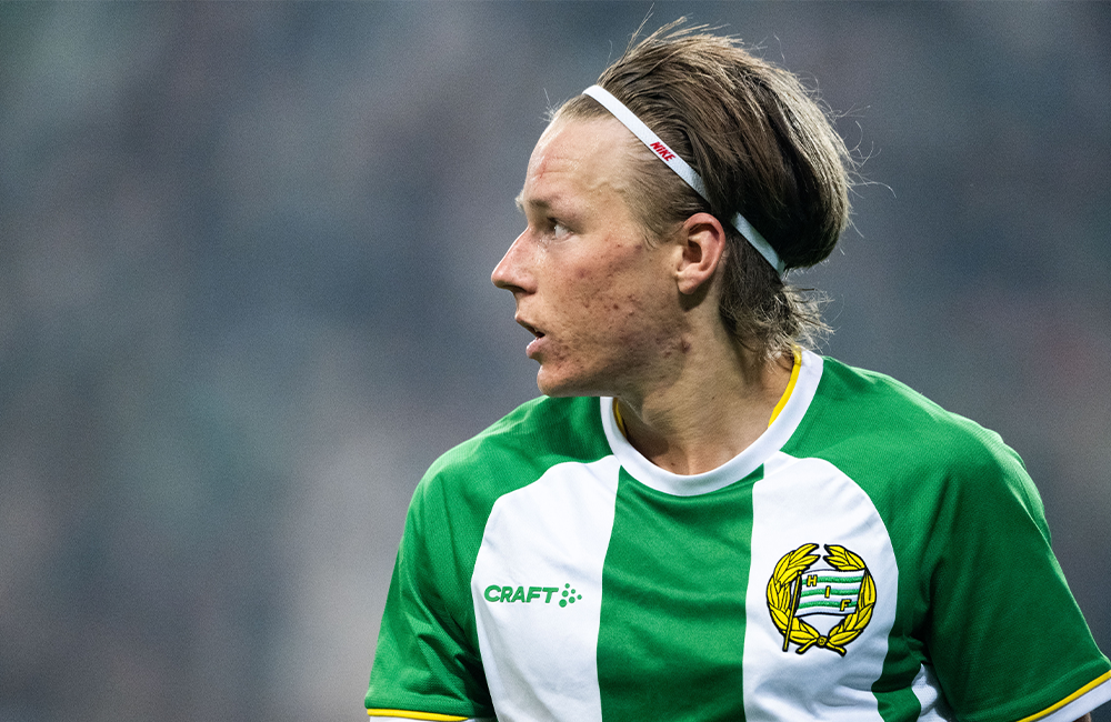 Mikkelsen besöker annan klubb: ”Diskuterar en övergång”