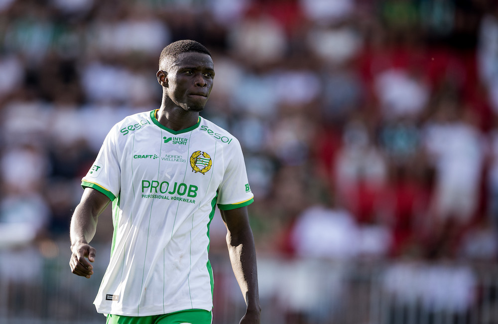 ”När jag spelar mittback är jag mer bekväm” – Fofana om positionsbytet