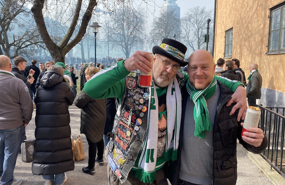 Kosläpp och glädje för Hammarby i premiärmarschen: ”Årets roligaste dag”