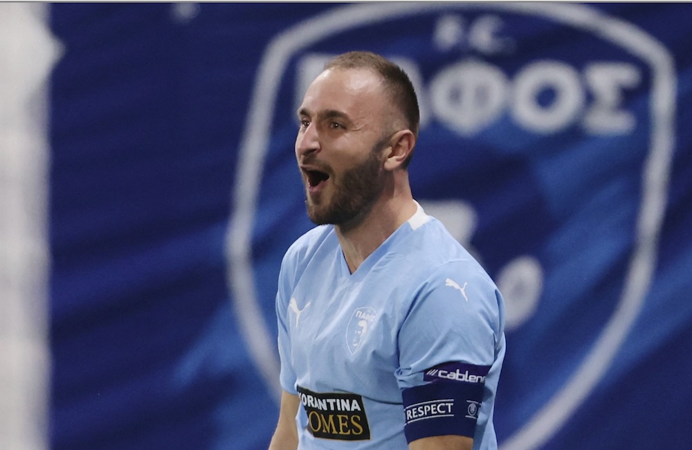 ”Löjligt av dem att hålla på” – Tankovic om DIF-supportrarna