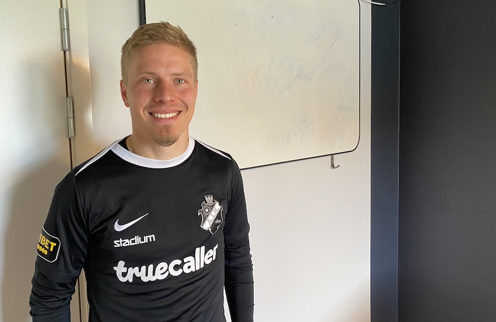 ”Vill slå dem för old times sake” – Jere Uronen får extra MFF-motivation