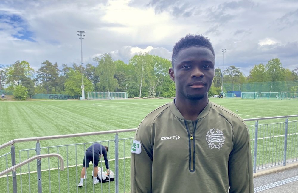 Avstängd Vagic öppnar för Fofana: ”Gillar att spela mittback”