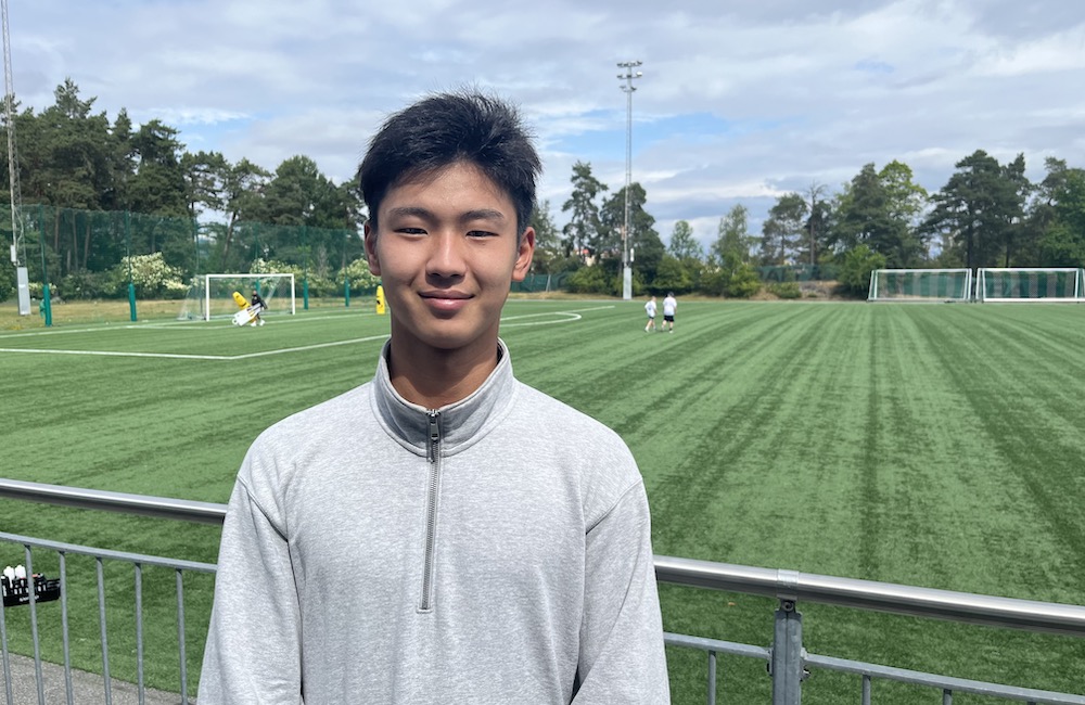 ”Alla bara skriker go go go” – Fotboll Sthlm möter Bajens japan Yusei Shima