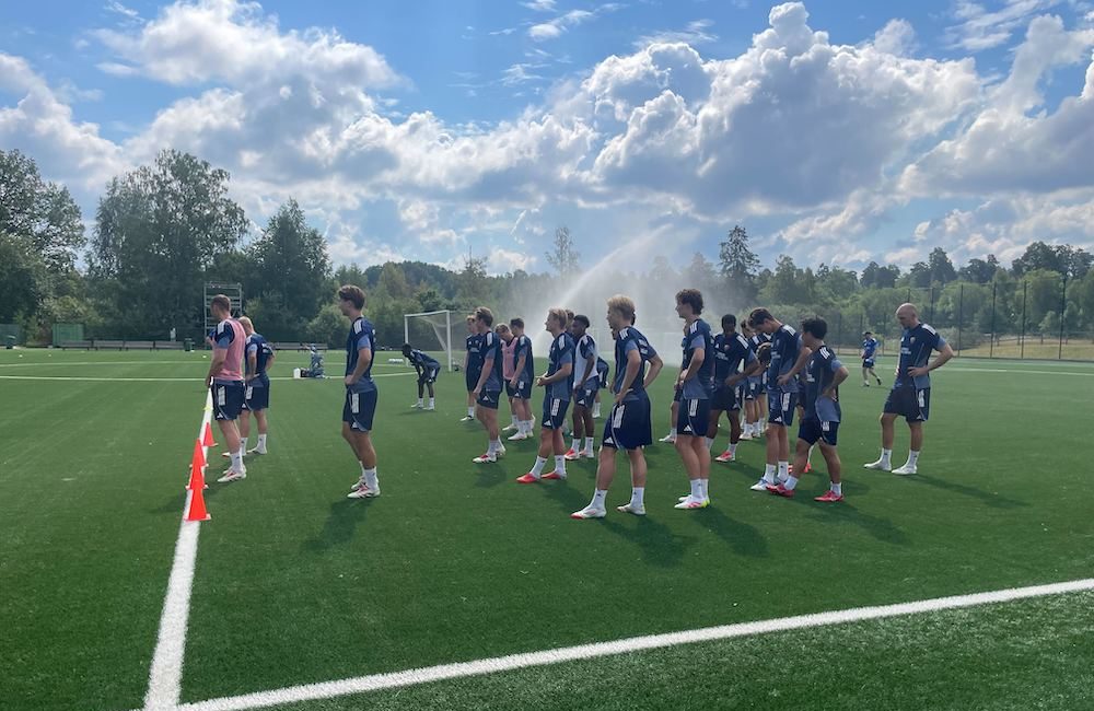 Träningsrapport: 32(!) spelare i träning på Kaknäs