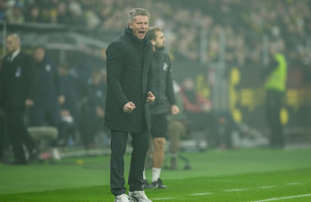 ”Det är inte aktuellt” – Mikkjal om att lämna självmant