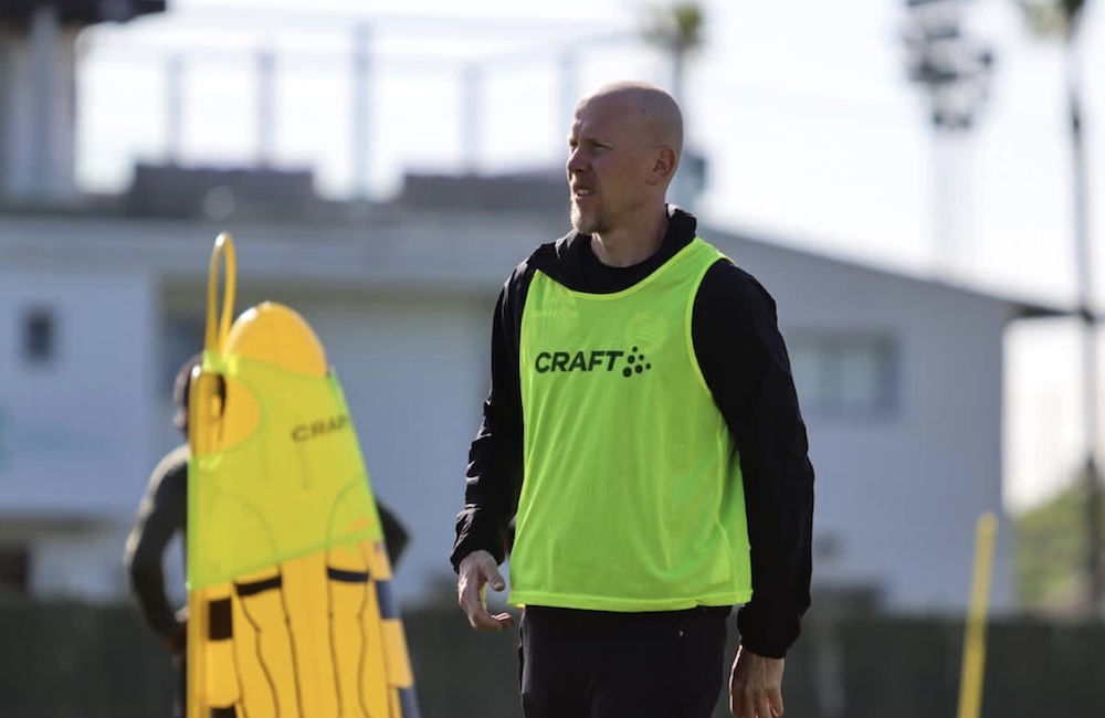 Fredrik Samuelsson: ”Jag skulle lätt kunna träna Bajens P13”