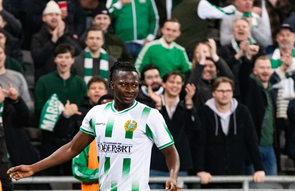 ”Nu siktar jag på 15 mål i år” – Elohim Kabore spänner bågen