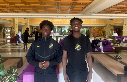 AIK:s Axel Kouamé och Zadok Yohanna i Estepona