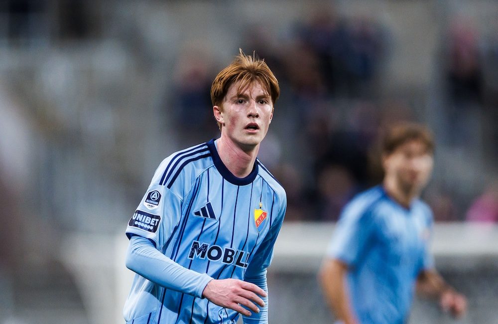 Langhoff efter debuten: ”Tror att jag kan alla namnen nu”