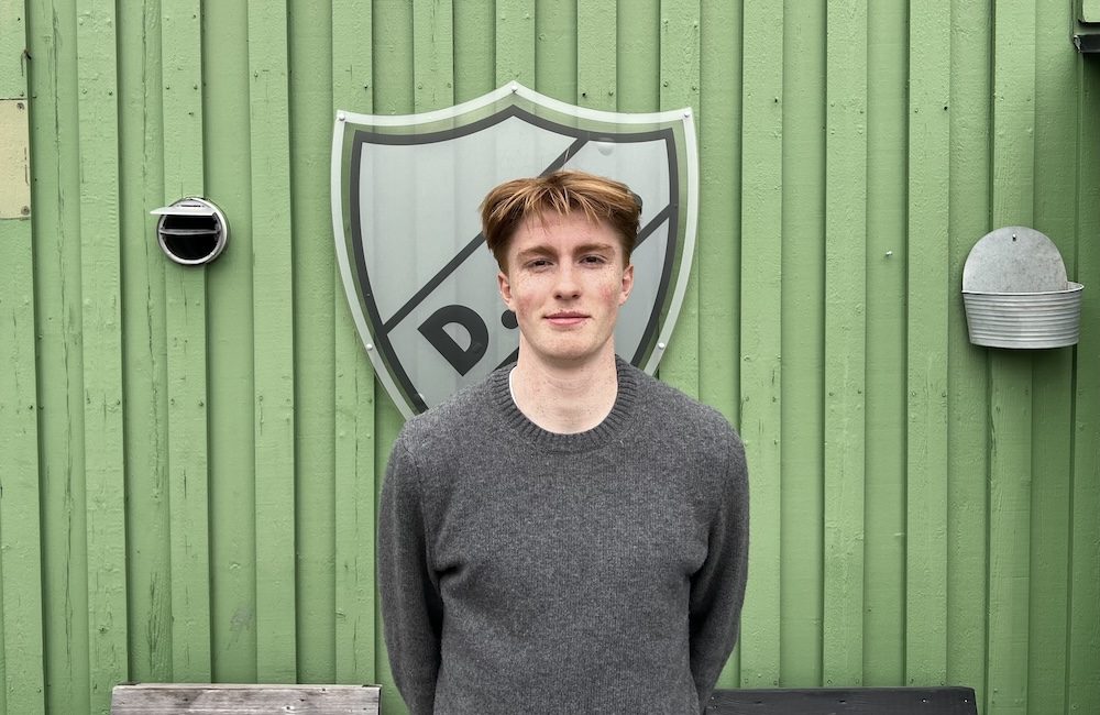 Langhoff började med spontanfotboll: ”Blev förälskad i fotbollen”