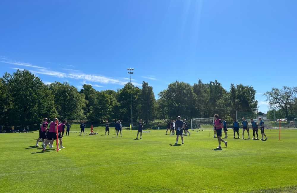 Träningsrapport från Karlberg: Numerära övertag och heta norrmän