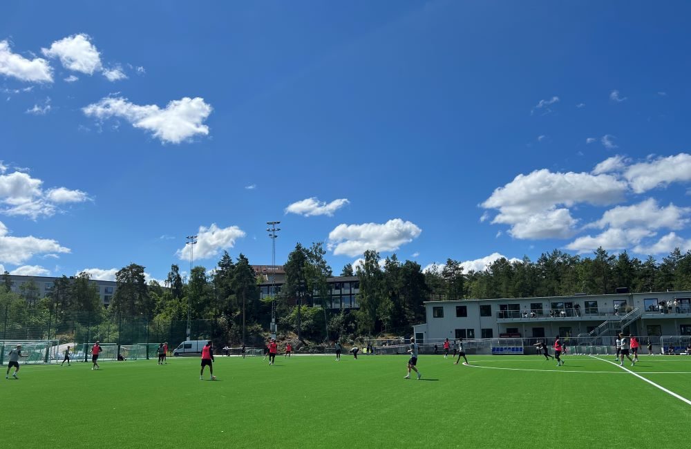 Träningsrapport från Årsta: Storpublik när Rydström öppnade upp