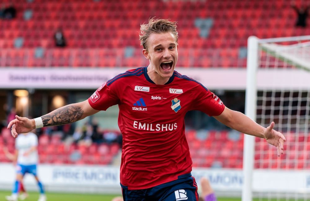 ANALYS: Så bra är AIK-ryktade anfallaren Linus Carlstrand