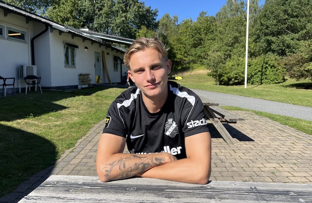 Från division 2 till AIK – Linus Carlstrands väg till toppen