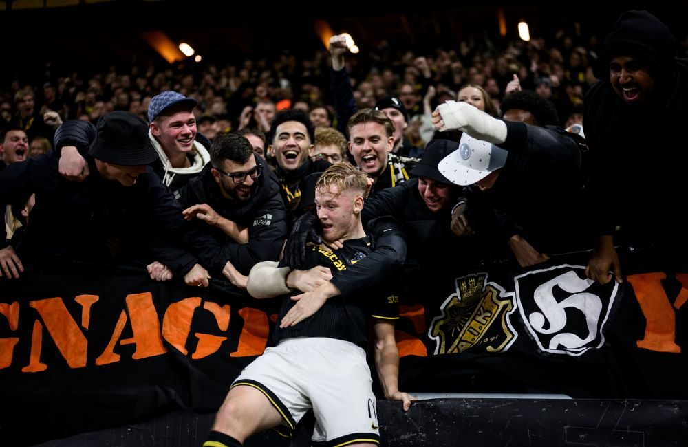 ”Hade själv tyckt om en spelare som mig” – Sixten Gustafsson om kärleken från fansen