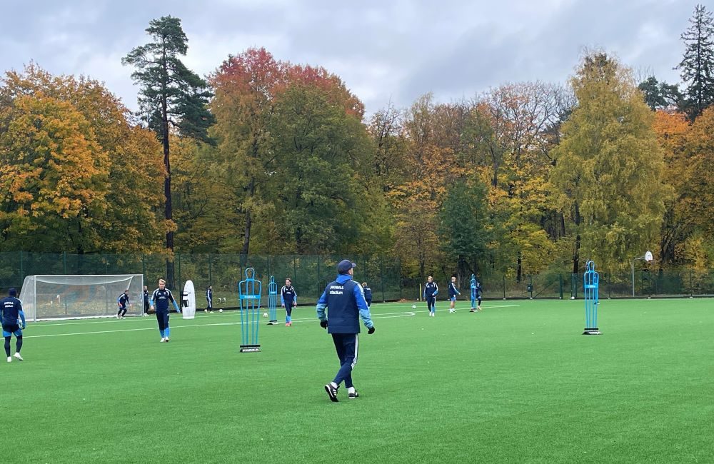 Träningsrapport Kaknäs: Förkylda derbyvinnare går en kamp mot klockan